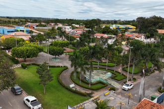 Praça municipal de Vale de São Domingos-MT