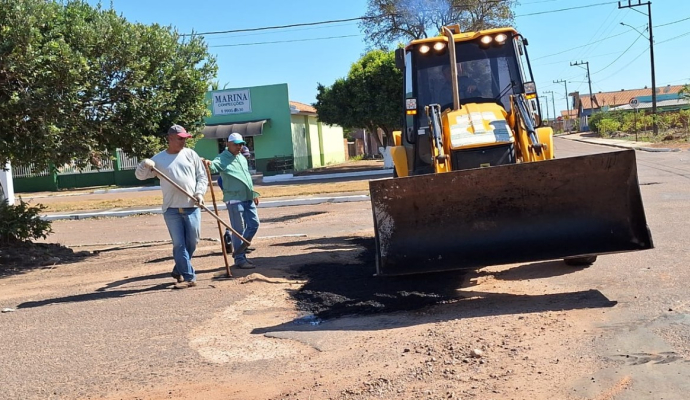 Melhoria no Tráfego: Tapa Buraco em Adrianópolis recupera ruas e garante segurança viária